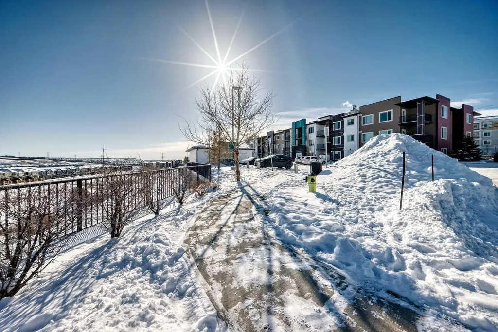 24 Sage Hill Terrace NW Calgary AB T3R 0W9