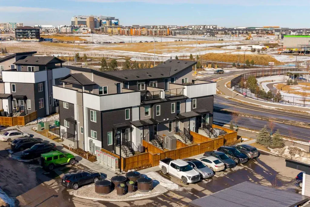 474 Seton Circle SE Calgary AB T3M 3P6
