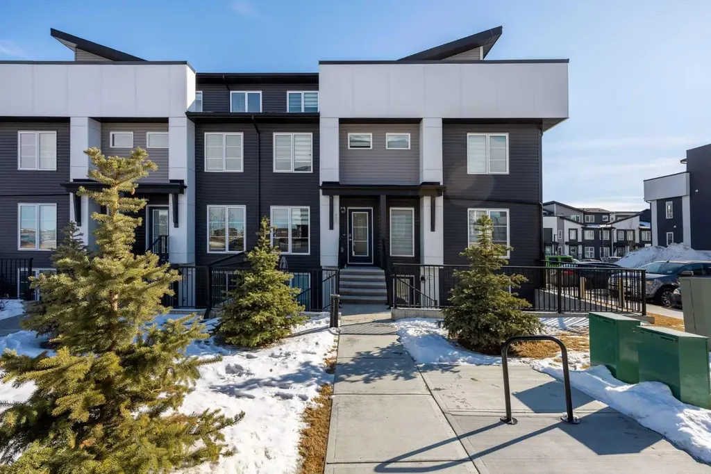 474 Seton Circle SE Calgary AB T3M 3P6