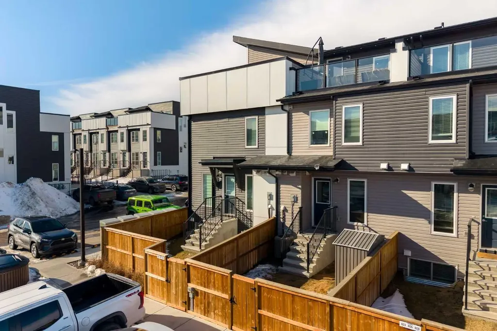 474 Seton Circle SE Calgary AB T3M 3P6