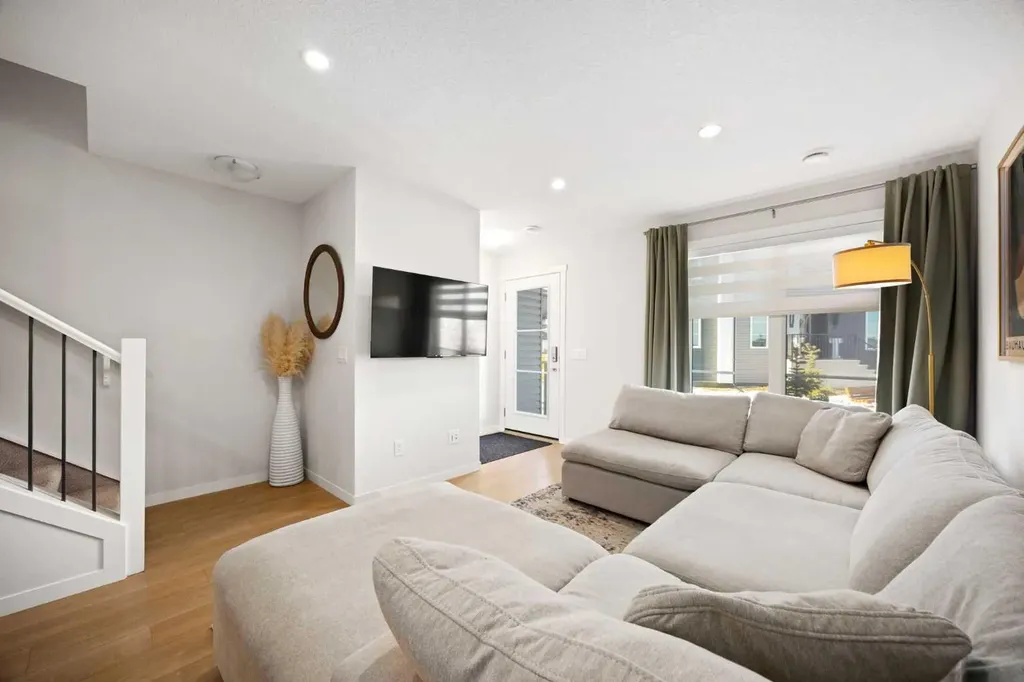 474 Seton Circle SE Calgary AB T3M 3P6