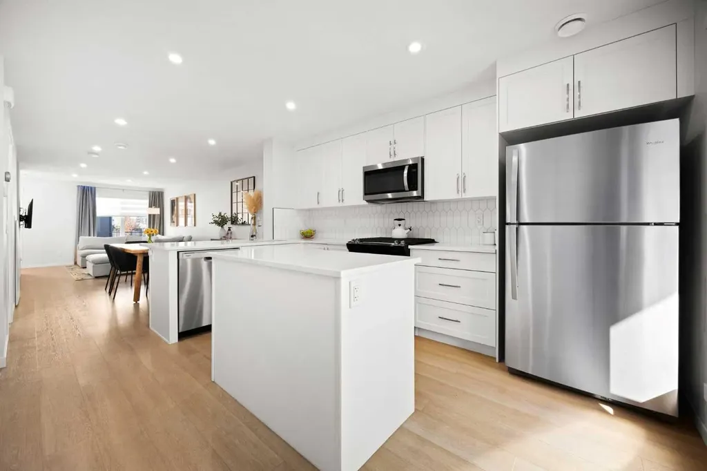 474 Seton Circle SE Calgary AB T3M 3P6