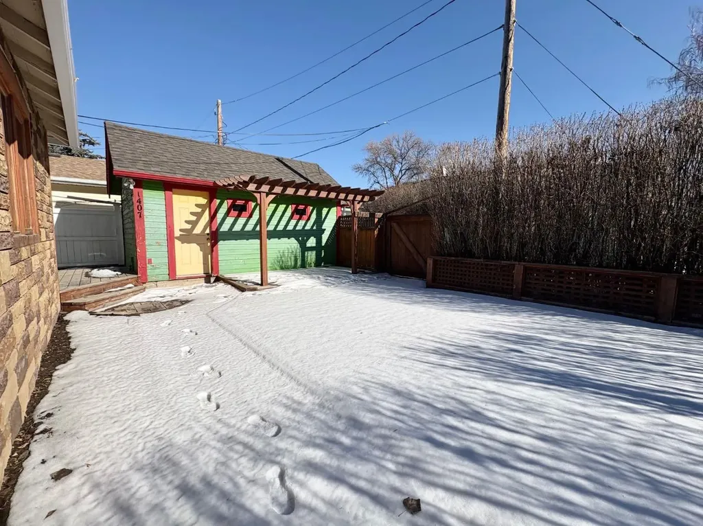 1407 4 Avenue S Lethbridge AB T1J 0R6