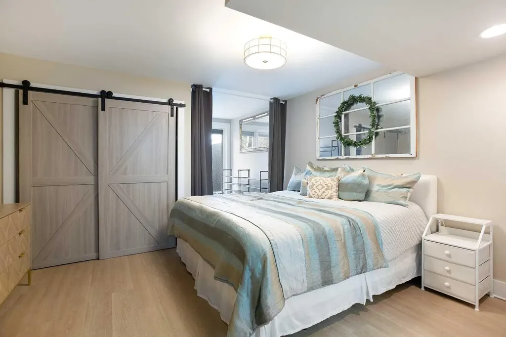 350 4 Avenue NE Calgary AB T2E 0J3