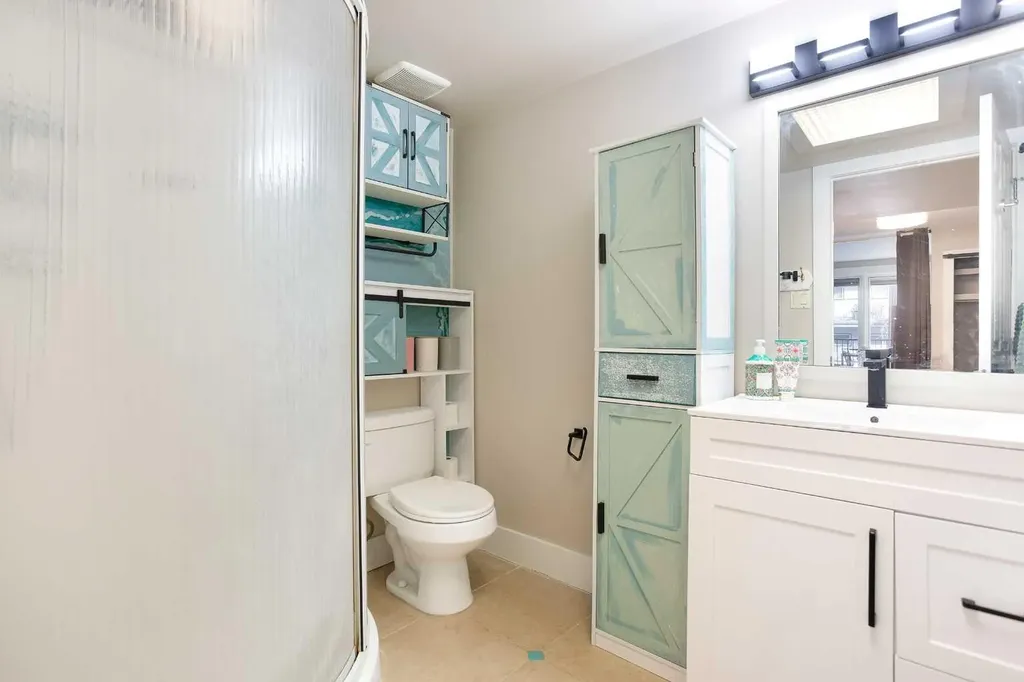 350 4 Avenue NE Calgary AB T2E 0J3