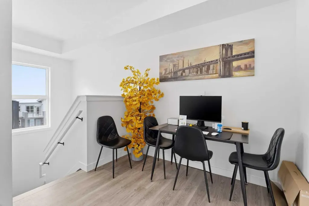 2117 81 Street SW Calgary AB T3H 6H5