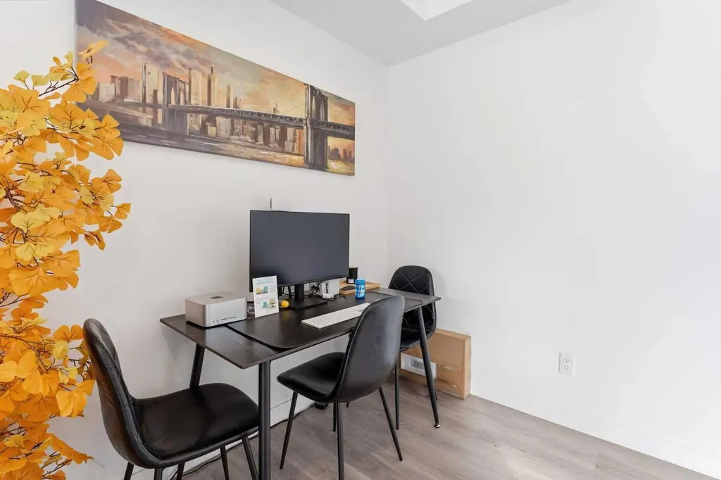 2117 81 Street SW Calgary AB T3H 6H5