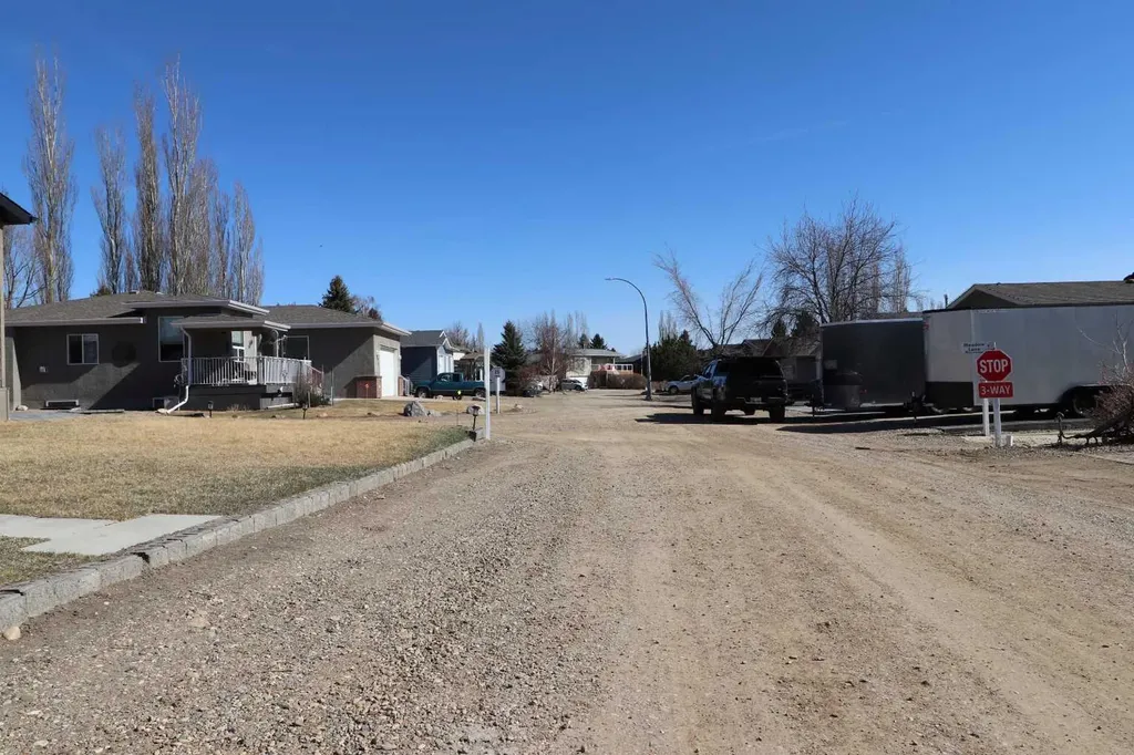 663 Lakeside Drive Rural Vulcan County AB T0L 0R0
