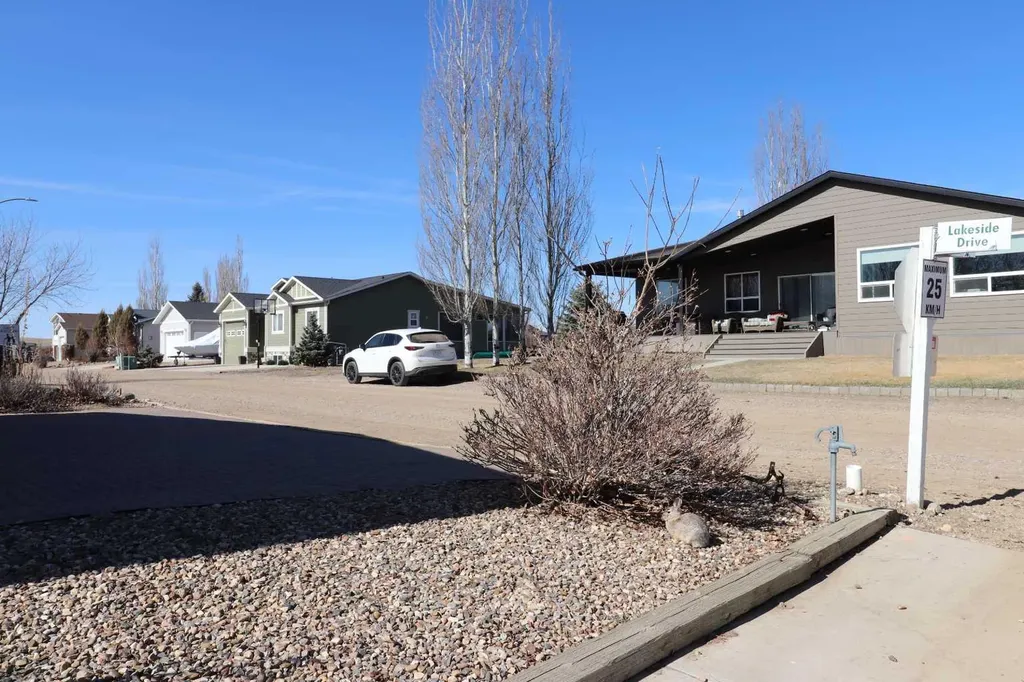 663 Lakeside Drive Rural Vulcan County AB T0L 0R0