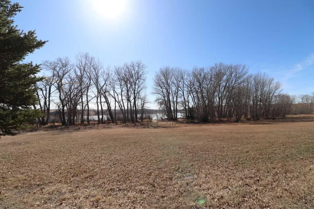663 Lakeside Drive Rural Vulcan County AB T0L 0R0