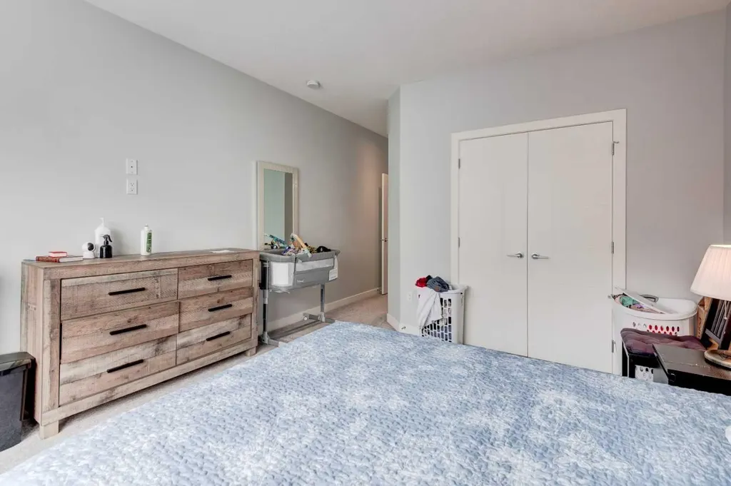 408 27 Avenue NE Calgary AB T2E 2A4