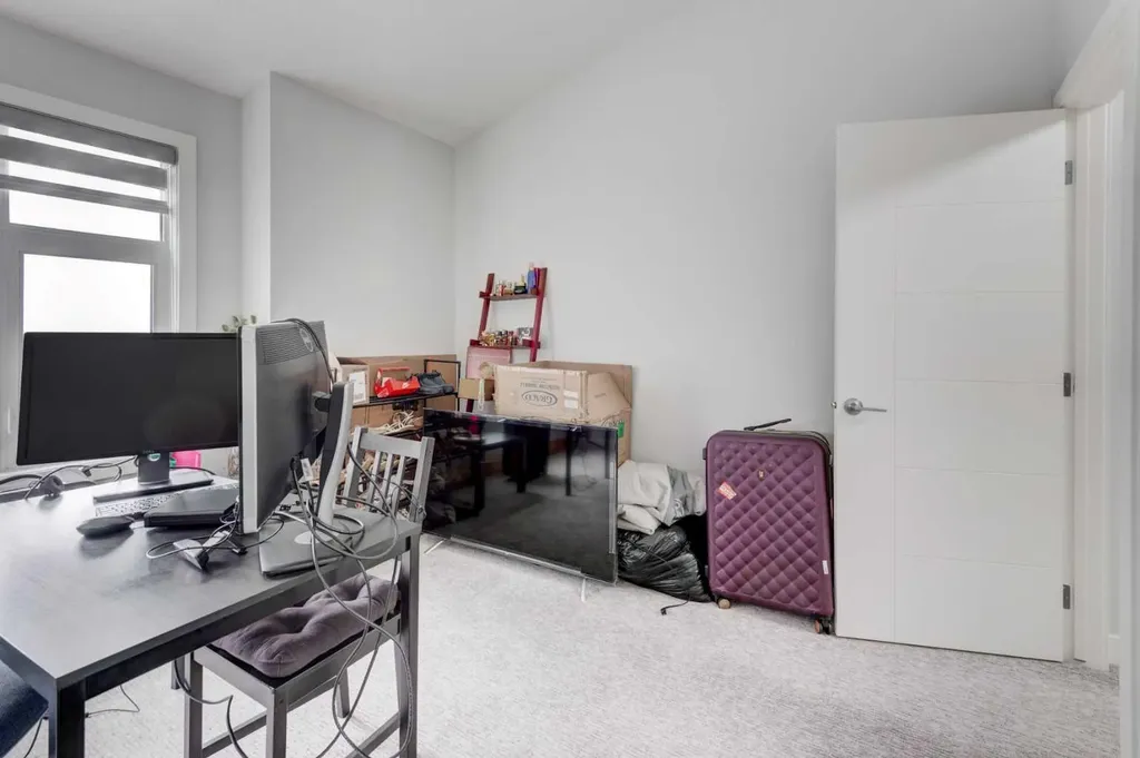 408 27 Avenue NE Calgary AB T2E 2A4