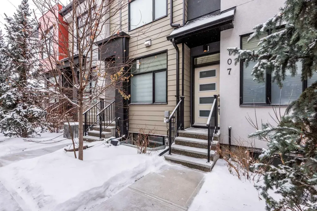 408 27 Avenue NE Calgary AB T2E 2A4