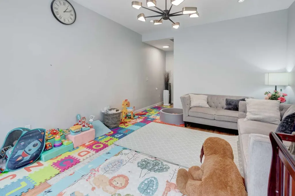 408 27 Avenue NE Calgary AB T2E 2A4