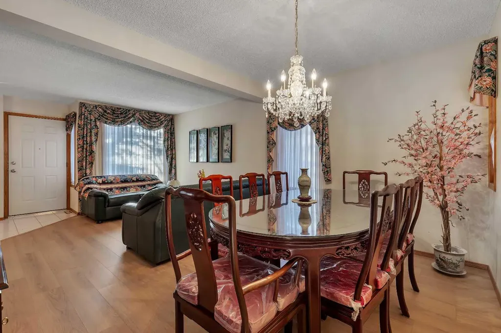 133 Riverview Park SE Calgary AB T2C 4A1