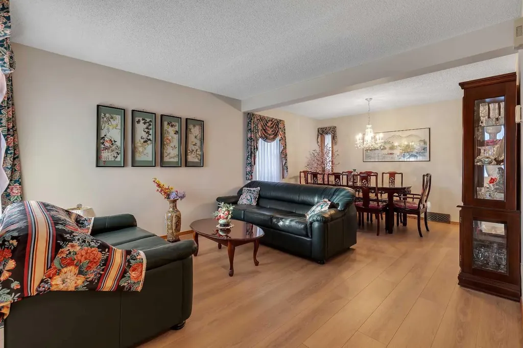 133 Riverview Park SE Calgary AB T2C 4A1