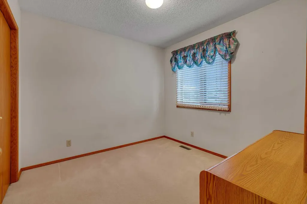 133 Riverview Park SE Calgary AB T2C 4A1