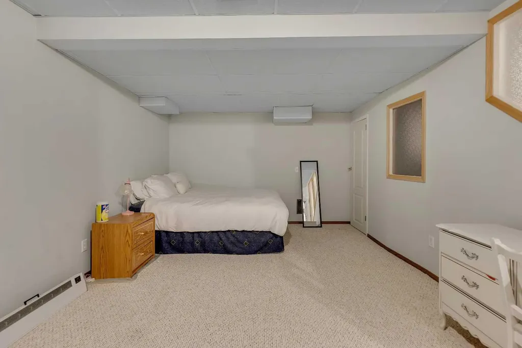 133 Riverview Park SE Calgary AB T2C 4A1