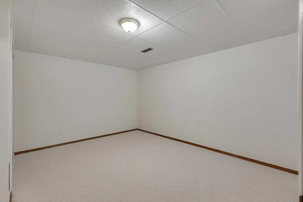 133 Riverview Park SE Calgary AB T2C 4A1