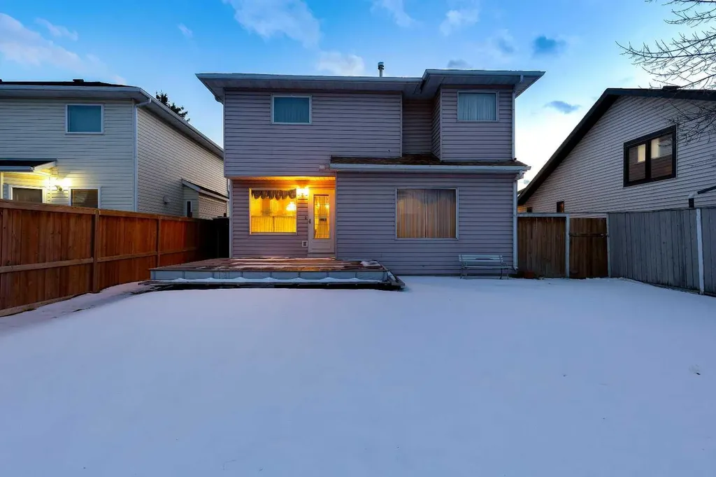 133 Riverview Park SE Calgary AB T2C 4A1