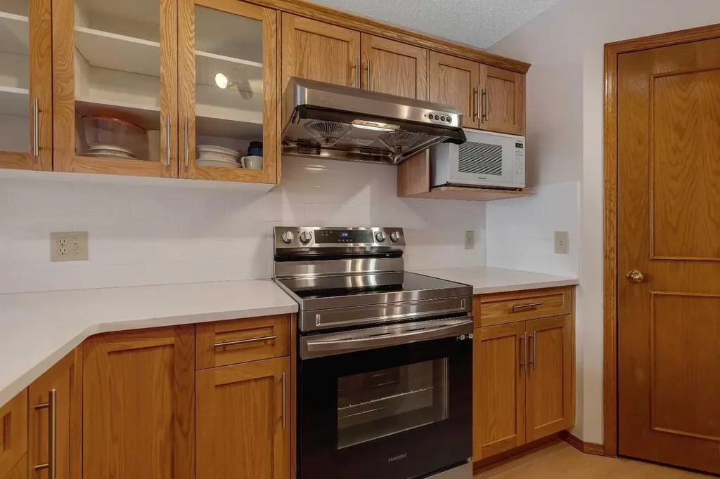 133 Riverview Park SE Calgary AB T2C 4A1