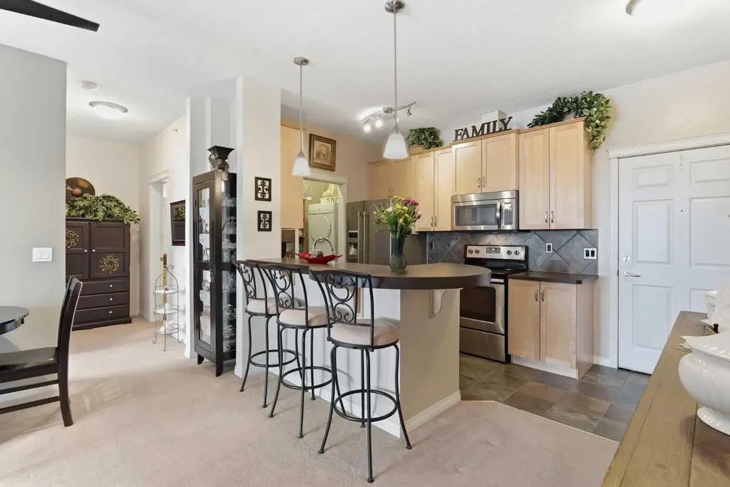 37 Prestwick Drive SE Calgary AB T2Z 4Z2