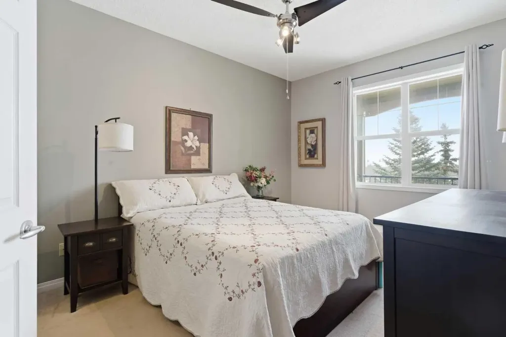 37 Prestwick Drive SE Calgary AB T2Z 4Z2