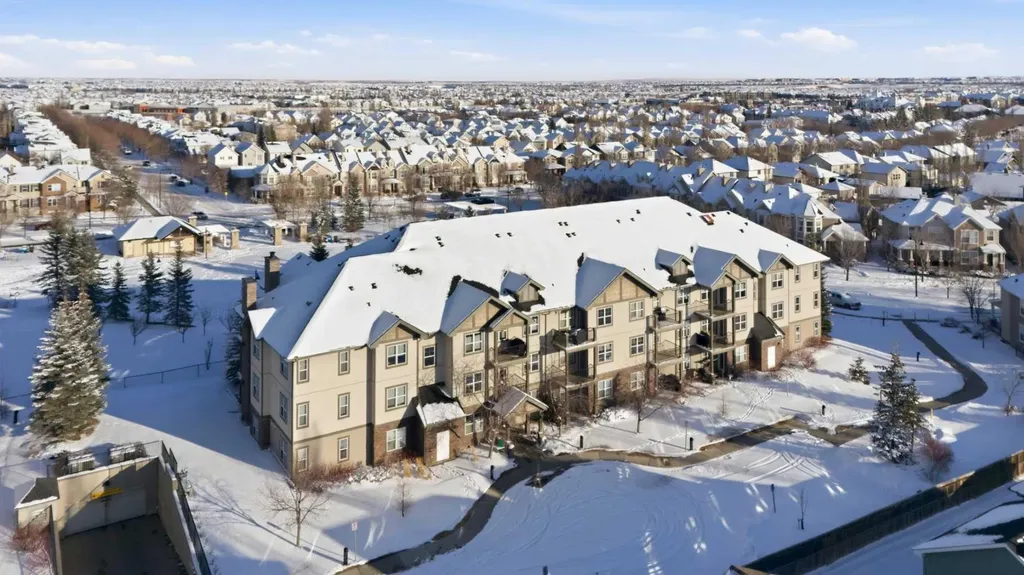 37 Prestwick Drive SE Calgary AB T2Z 4Z2