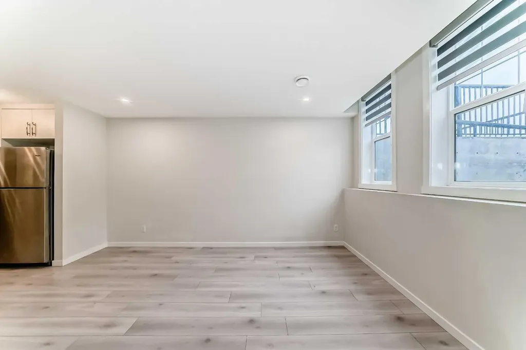 152 Cranbrook Square SE Calgary AB T3M3E3