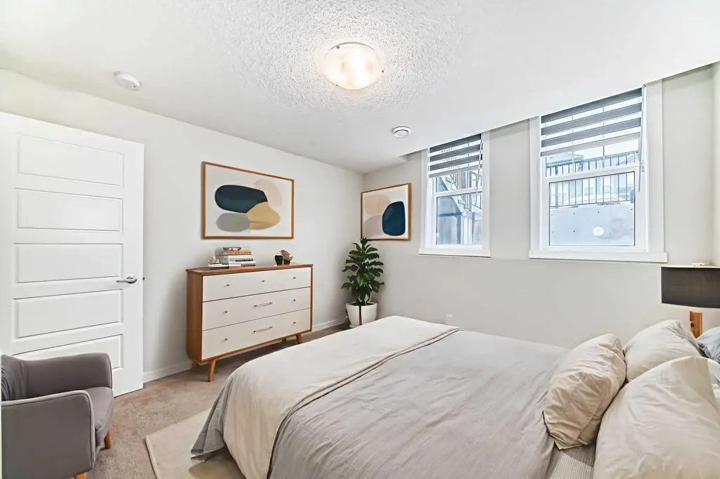 152 Cranbrook Square SE Calgary AB T3M3E3