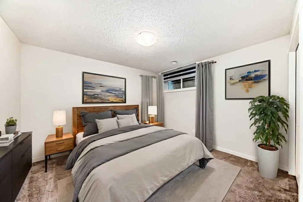 152 Cranbrook Square SE Calgary AB T3M3E3
