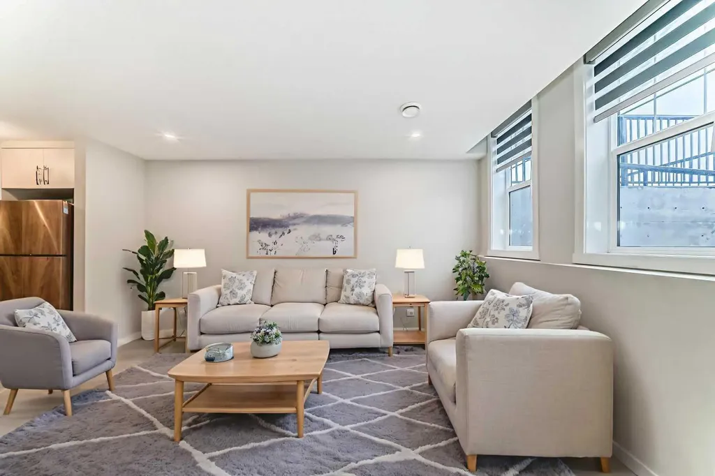 152 Cranbrook Square SE Calgary AB T3M3E3