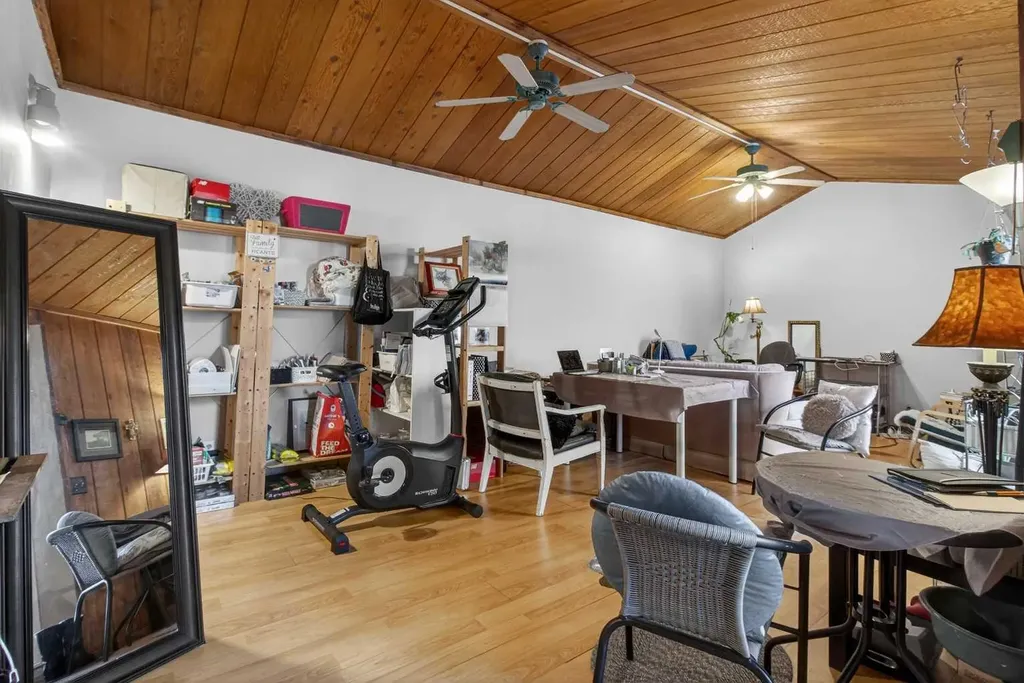 5404 10 Avenue SE Calgary AB T2A 5G4