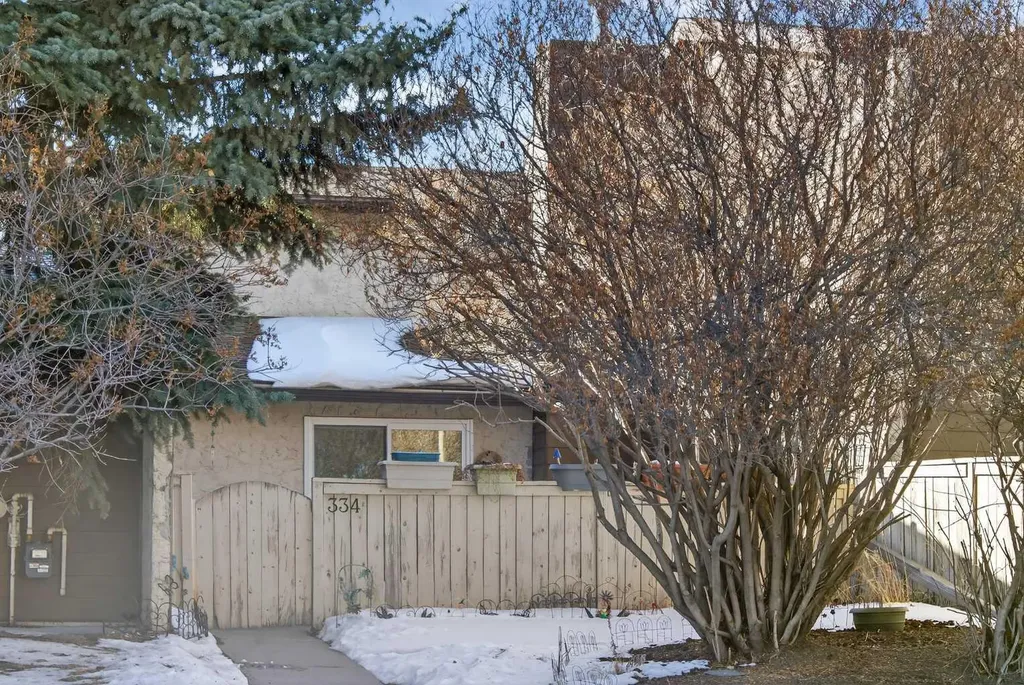5404 10 Avenue SE Calgary AB T2A 5G4