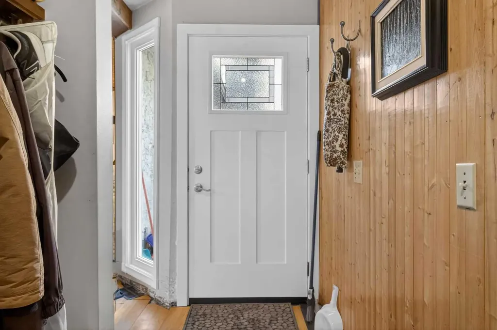 5404 10 Avenue SE Calgary AB T2A 5G4