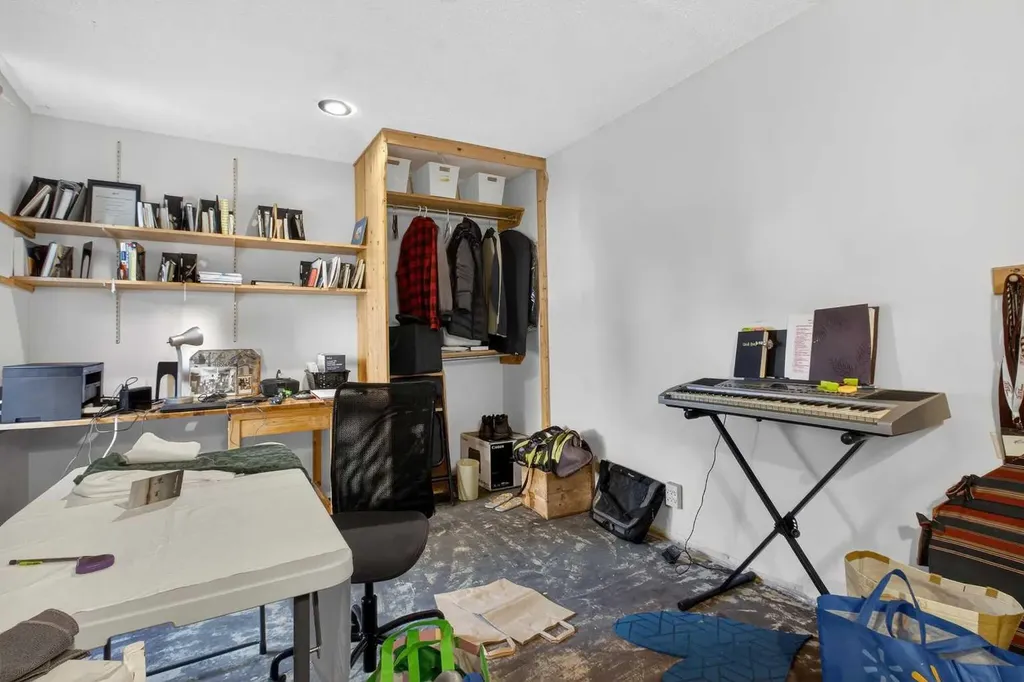5404 10 Avenue SE Calgary AB T2A 5G4
