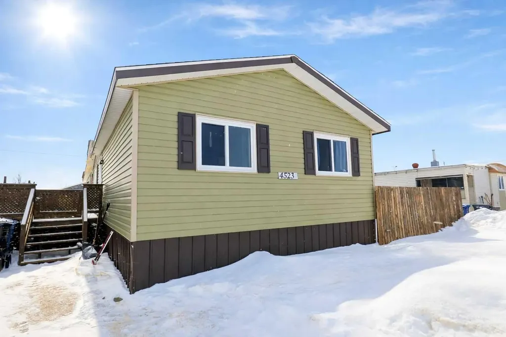 4523 51 Street Rycroft AB T0H3A0