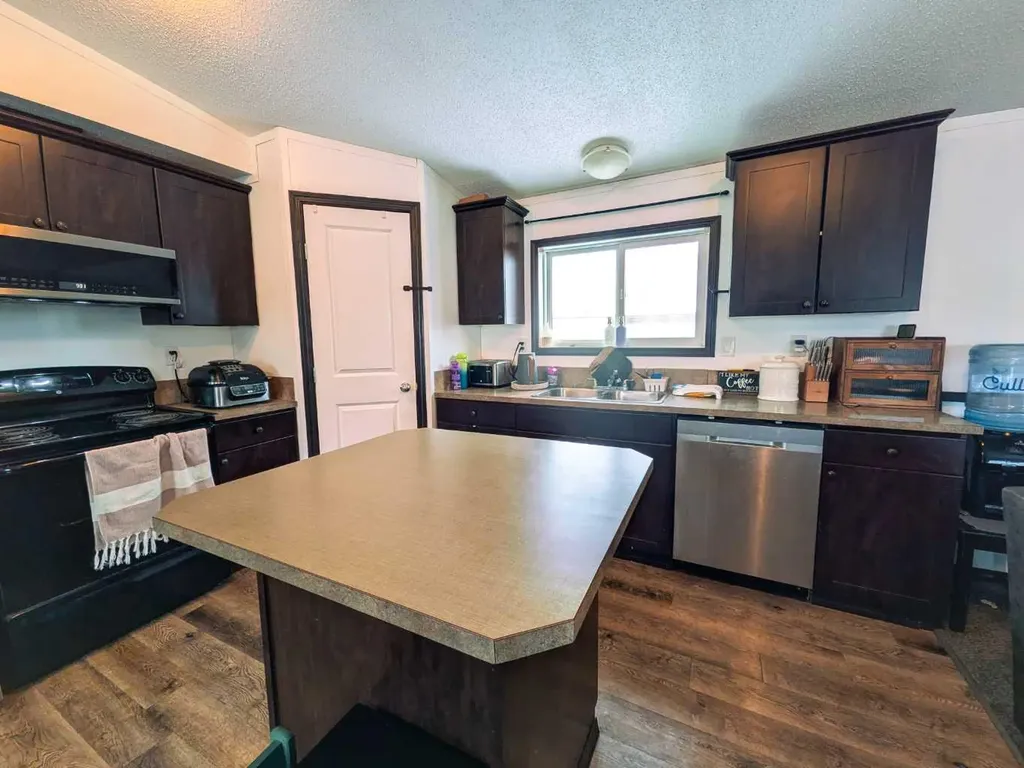 4523 51 Street Rycroft AB T0H3A0