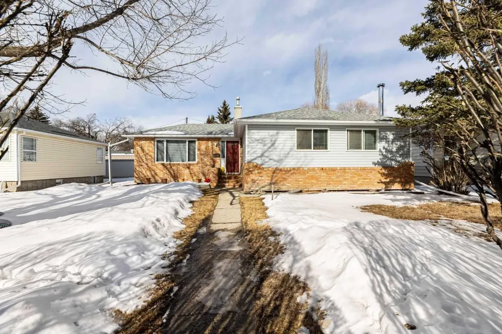 4216 37 Street Red Deer AB T4N 0T7