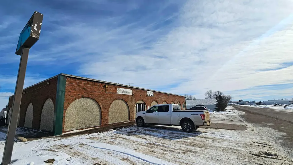 5301 50 Avenue Castor AB T0C0X0