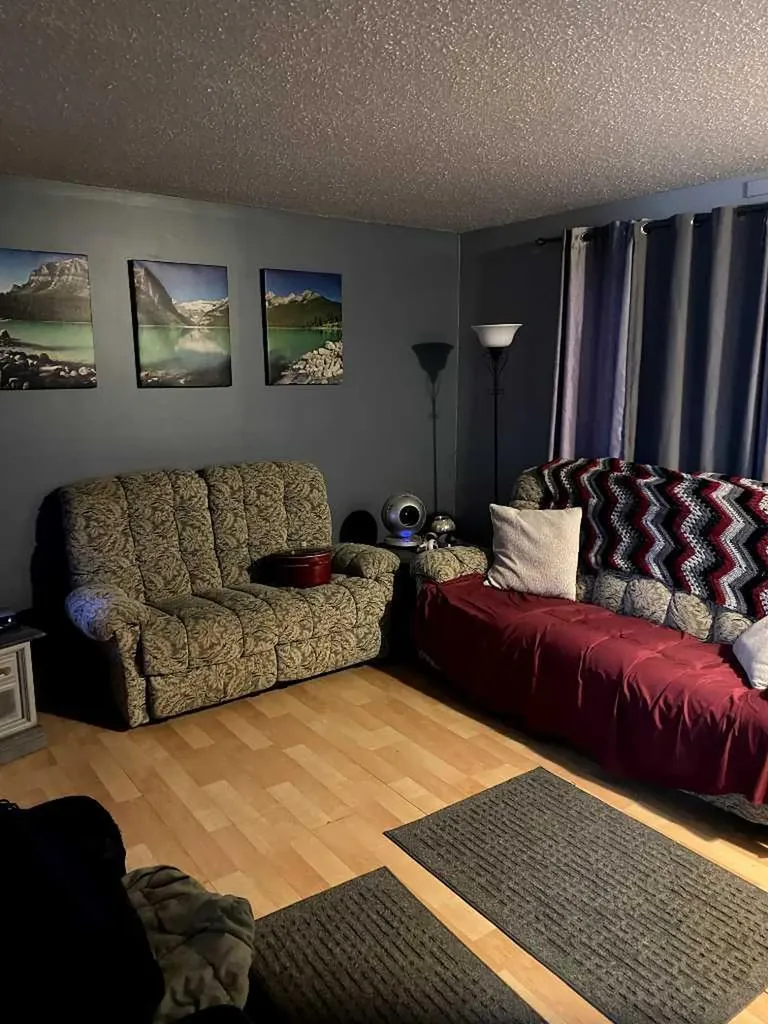 5301 50 Avenue Castor AB T0C0X0