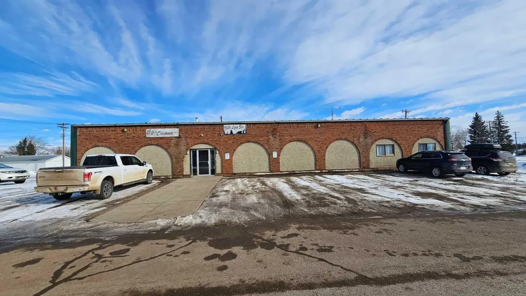 5301 50 Avenue Castor AB T0C0X0