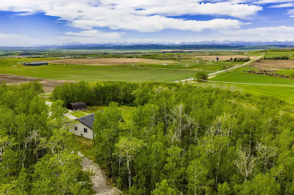 322253 112 Street W Rural Foothills County AB T1S 5H9