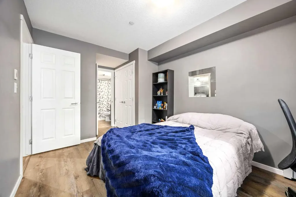 755 Copperpond Boulevard SE Calgary AB T2Z 4R2