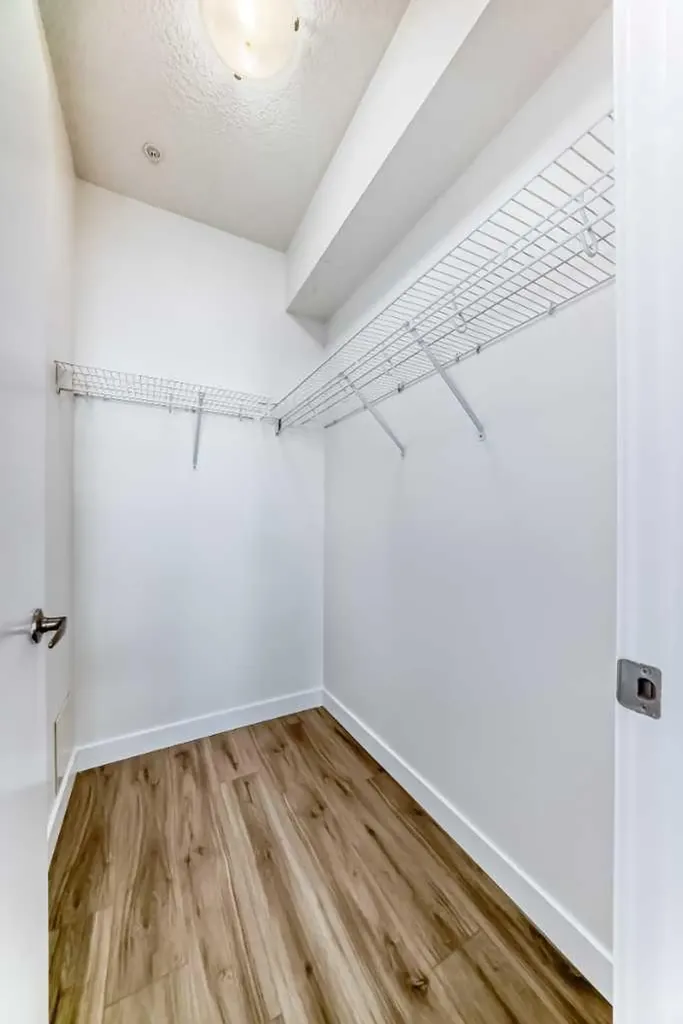 2307 14 Street SW Calgary AB T2T3T5