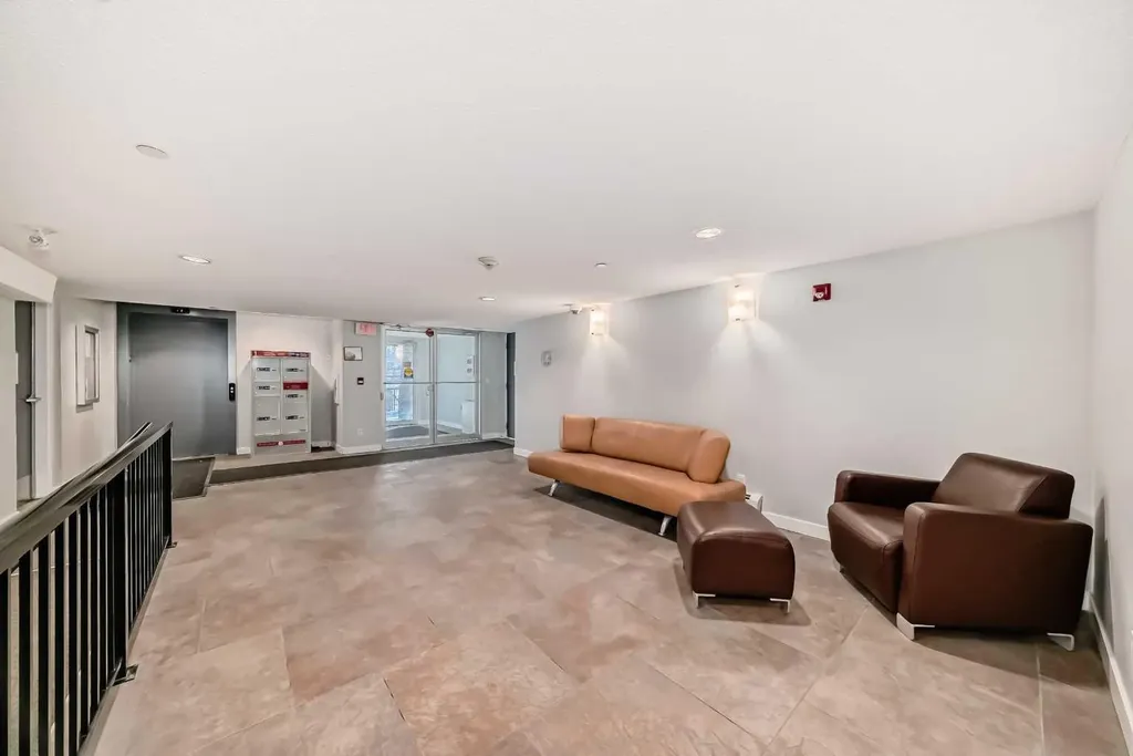 2307 14 Street SW Calgary AB T2T3T5