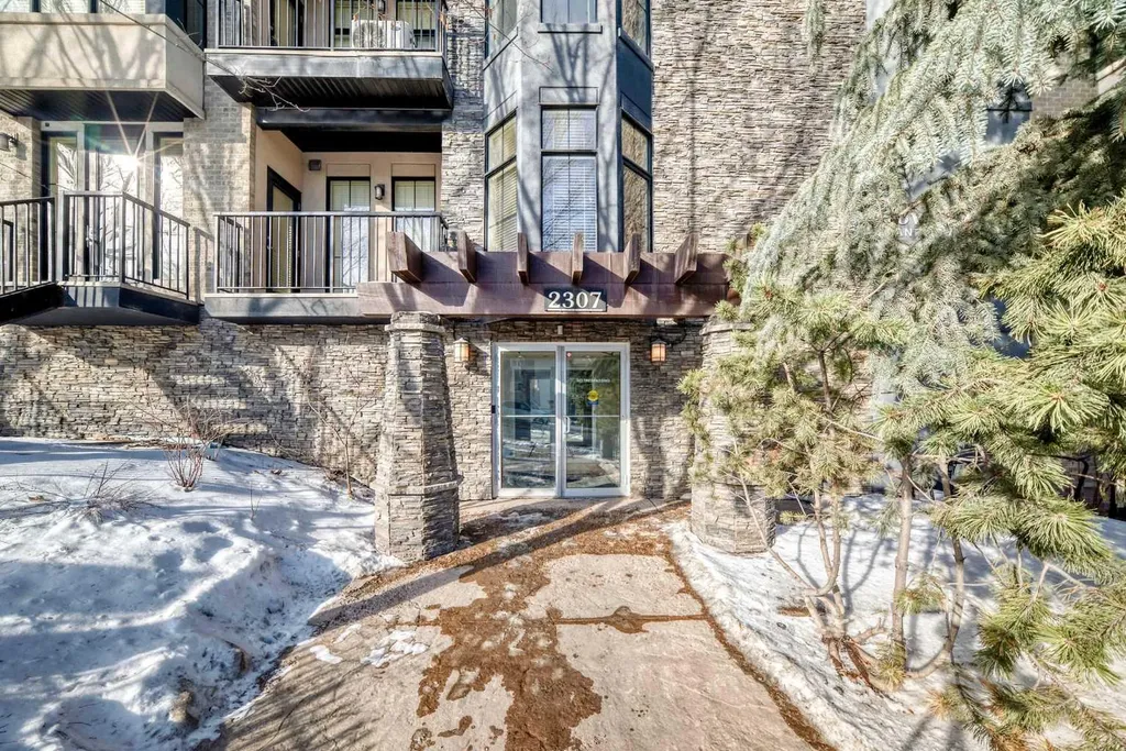 2307 14 Street SW Calgary AB T2T3T5