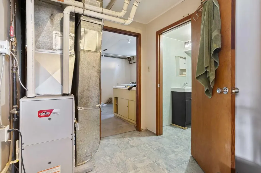 5316 55 Avenue Viking AB T0B 4N0