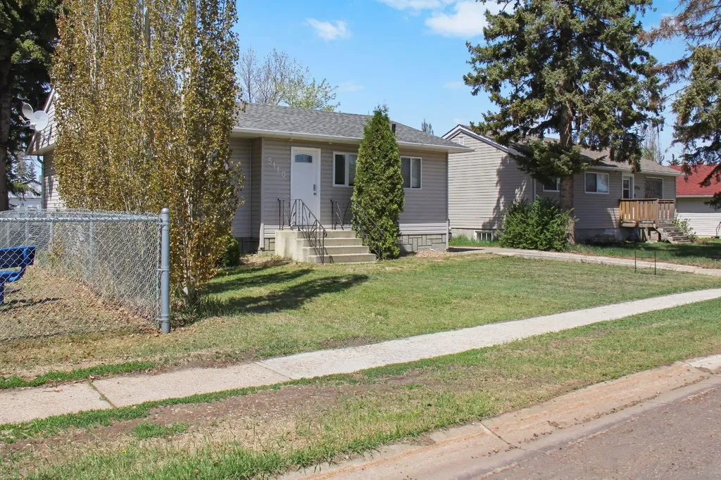 5110 51 Street Daysland AB T0B 1A0