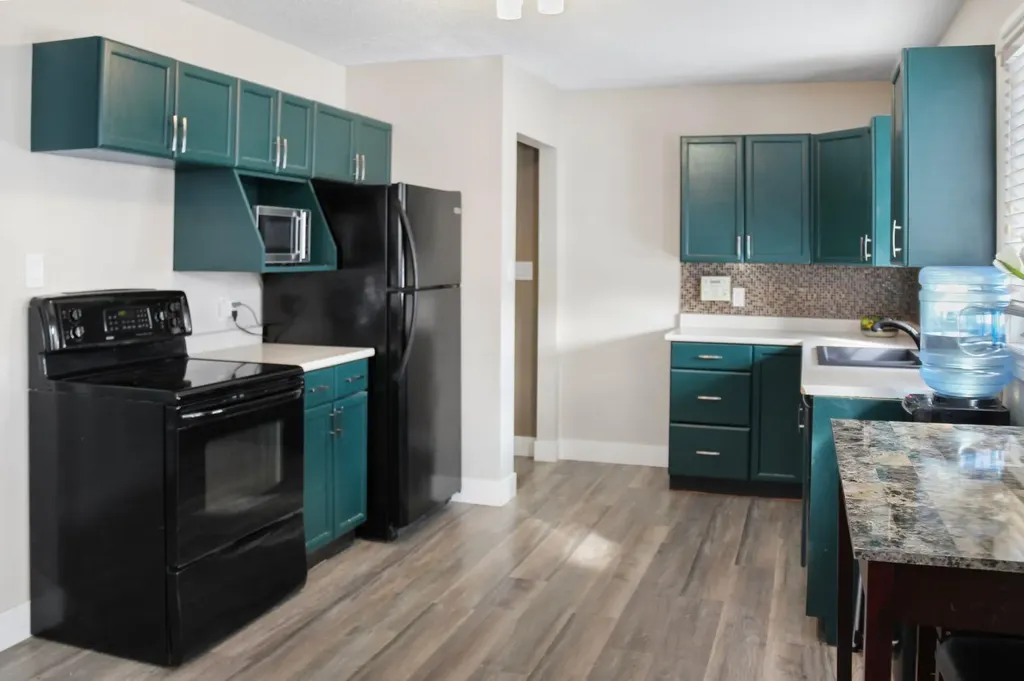 5110 51 Street Daysland AB T0B 1A0